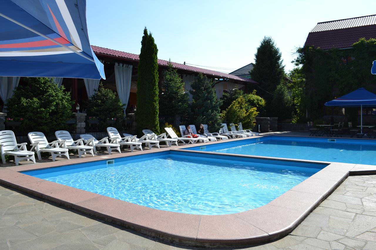 Stary Melnik Hotel Алматы Экстерьер фото